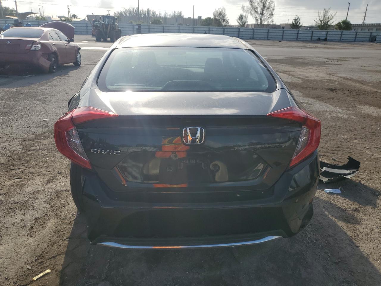 2019 Honda Civic Lx VIN: 19XFC2F68KE019186 Lot: 64756354