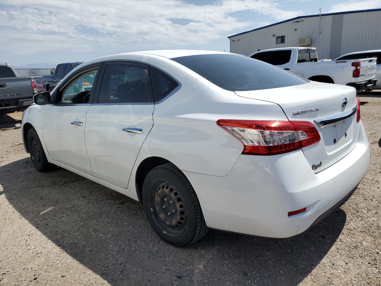 2015 Nissan Sentra S vin: 3N1AB7AP1FY220204