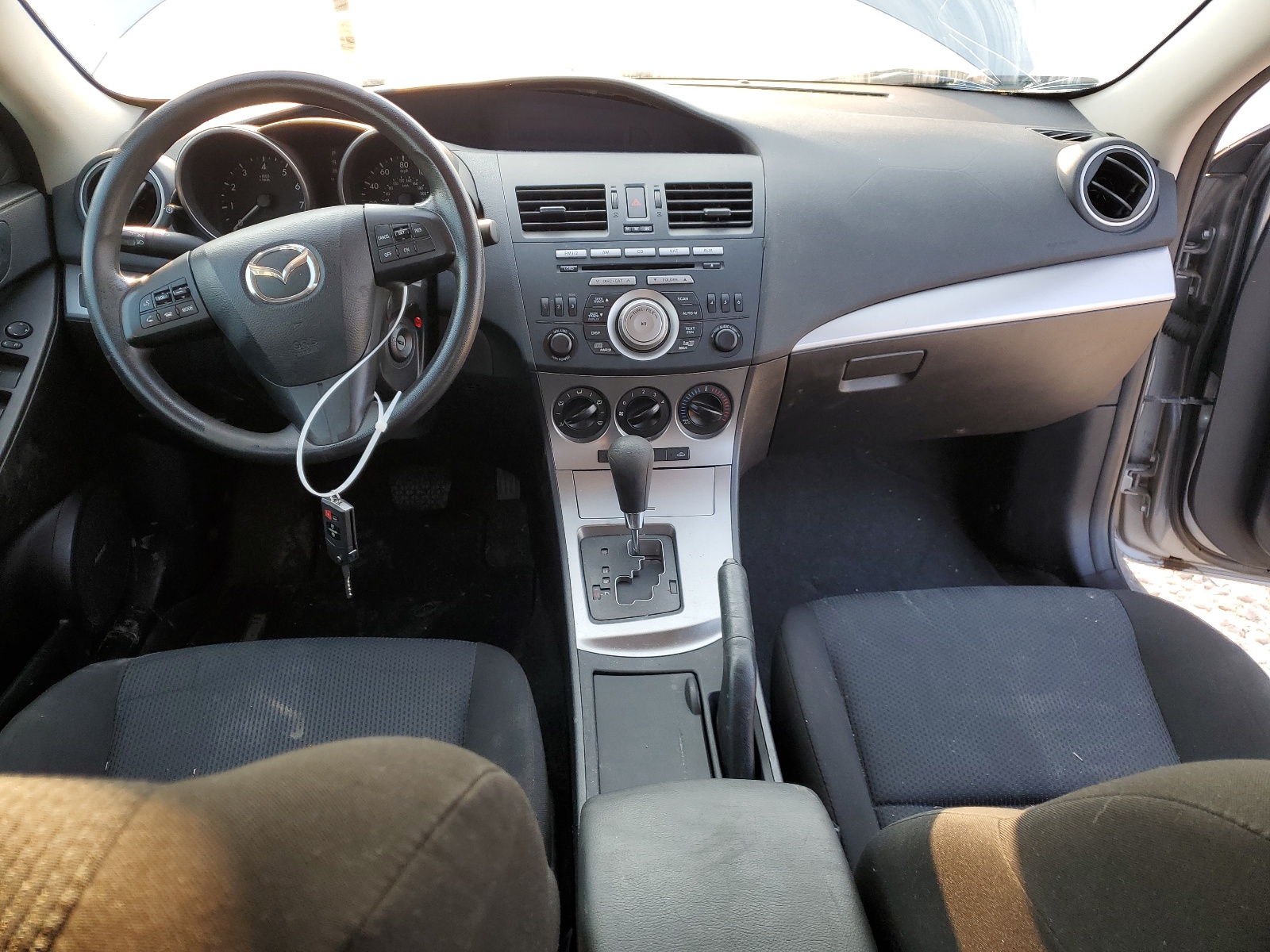 JM1BL1VF2B1446067 2011 Mazda 3 I