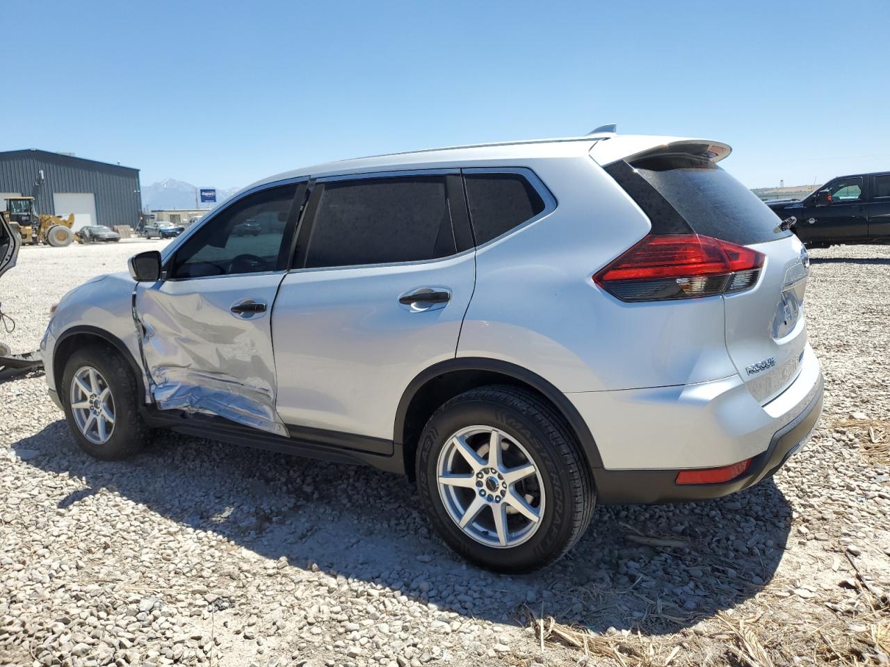 2017 Nissan Rogue S VIN: KNMAT2MV5HP509999 Lot: 61445714