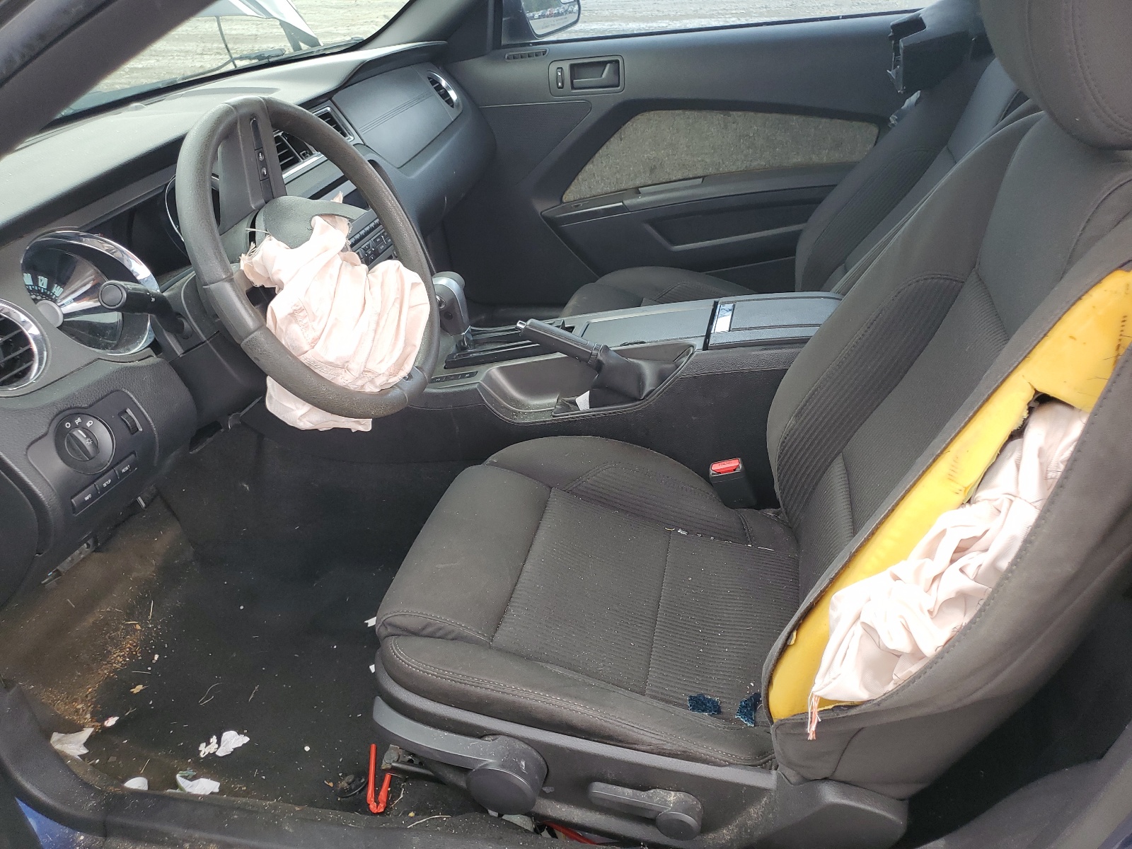 1ZVBP8AM8C5250949 2012 Ford Mustang