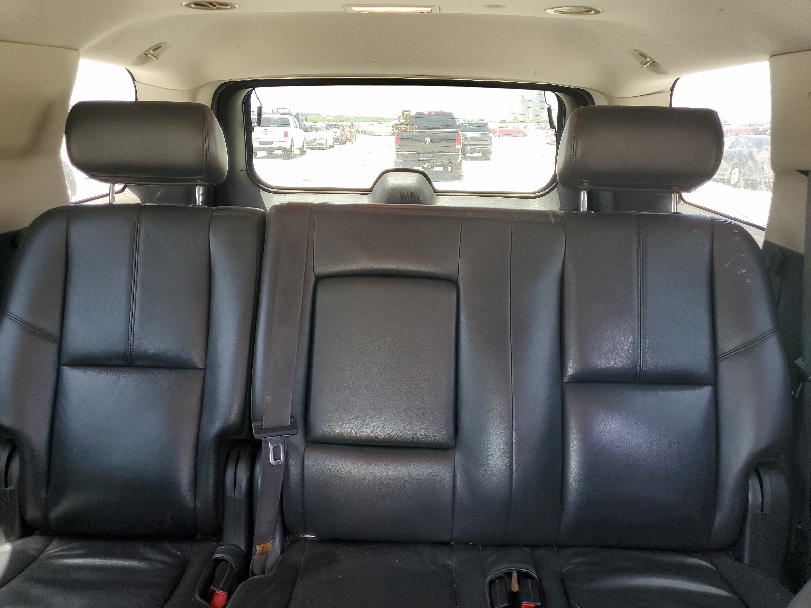 1GNUCBE04AR281642 2010 Chevrolet Tahoe C1500 Lt