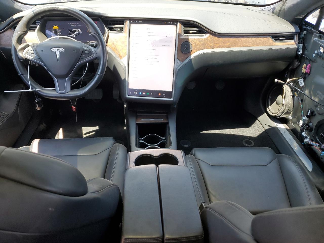 5YJSA1E28JF295051 2018 Tesla Model S