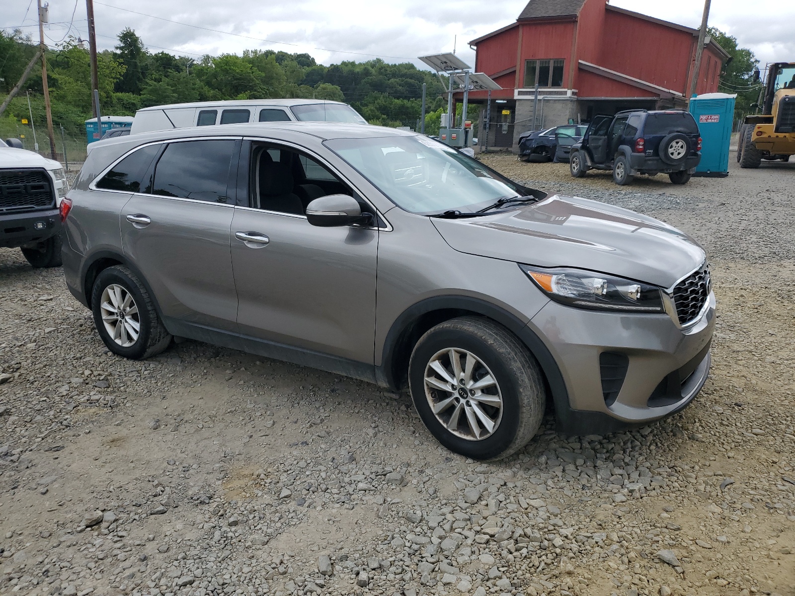 2019 Kia Sorento Lx vin: 5XYPG4A52KG487789