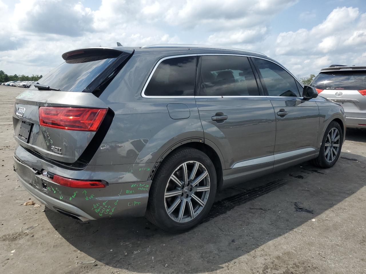 2017 Audi Q7 Premium Plus VIN: WA1LAAF75HD057717 Lot: 65321384