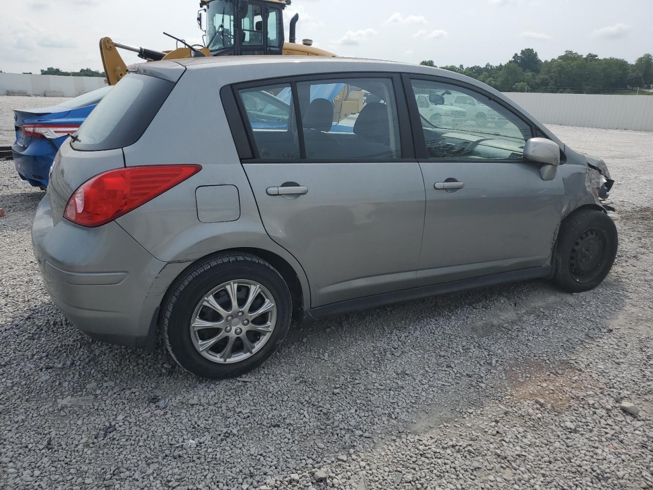 2007 Nissan Versa - Image 3