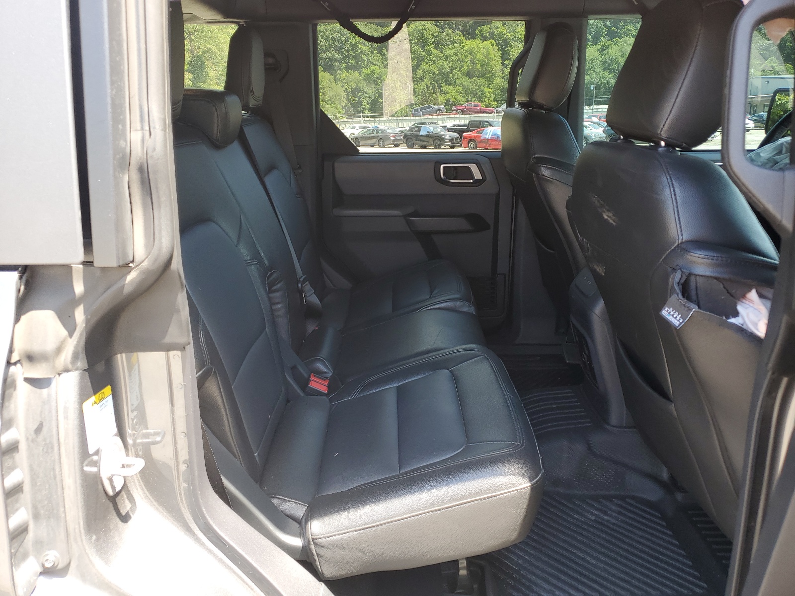 1FMDE5BH9NLB56932 2022 Ford Bronco Base