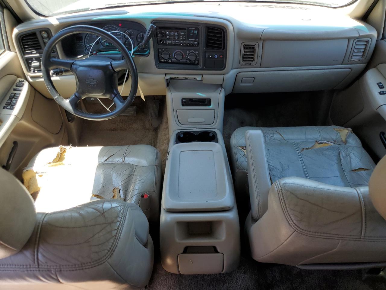 2001 Chevrolet Tahoe K1500 VIN: 1GNEK13T11R120597 Lot: 63470314