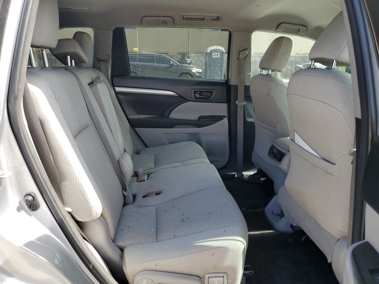 2015 Toyota Highlander Le VIN: 5TDBKRFH9FS207870 Lot: 64005484