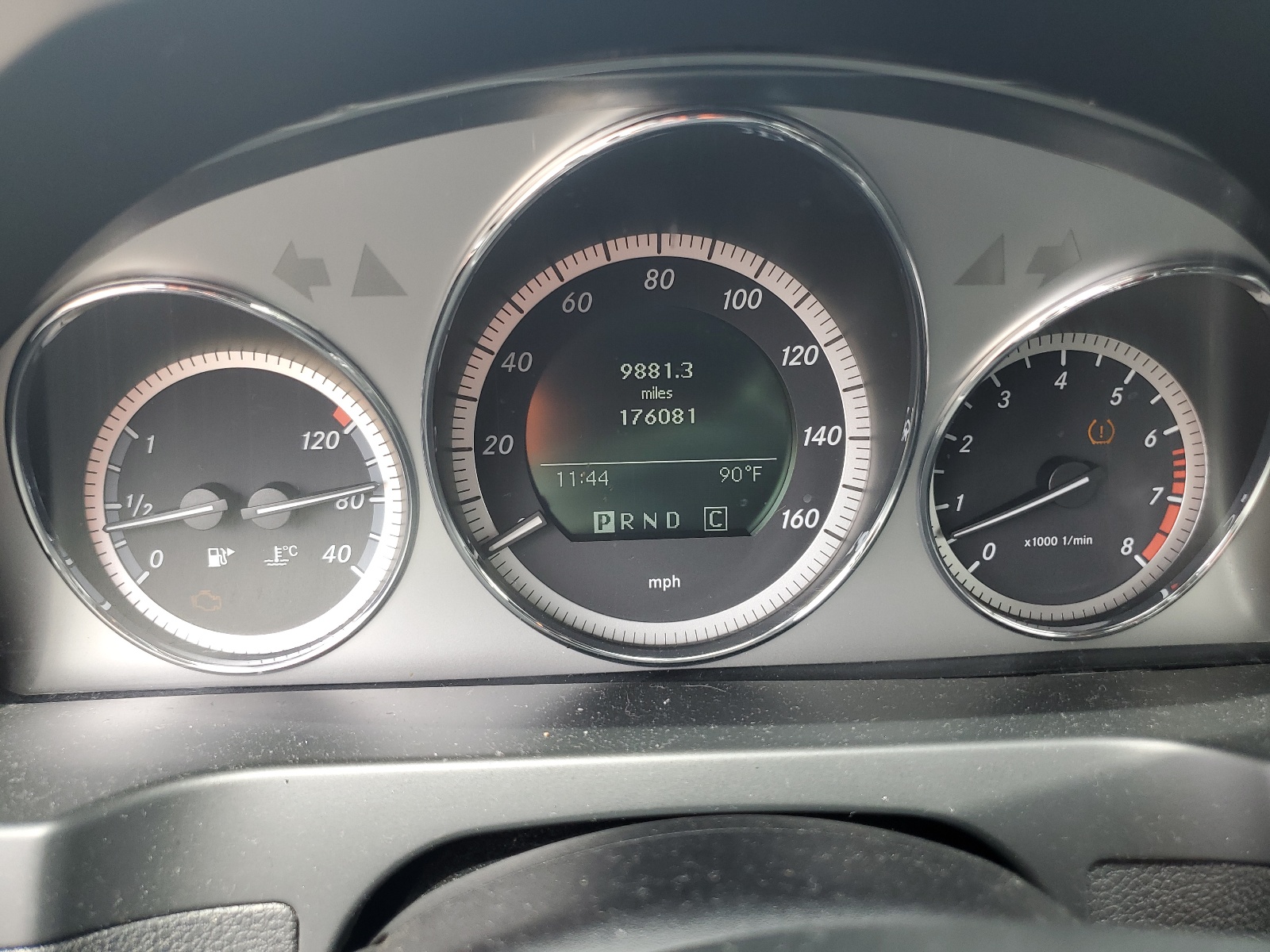 WDDGF8BB2AF502913 2010 Mercedes-Benz C 300 4Matic