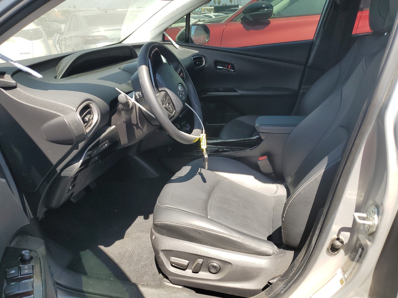 JTDKAMFP2N3210039 2022 Toyota Prius Prime Le