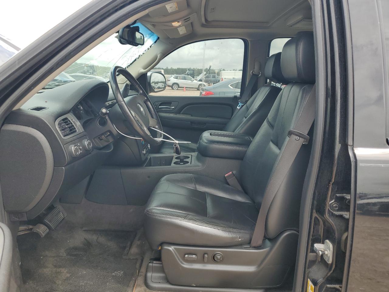 2008 Chevrolet Tahoe K1500 VIN: 1GNFK13048R138757 Lot: 63092644