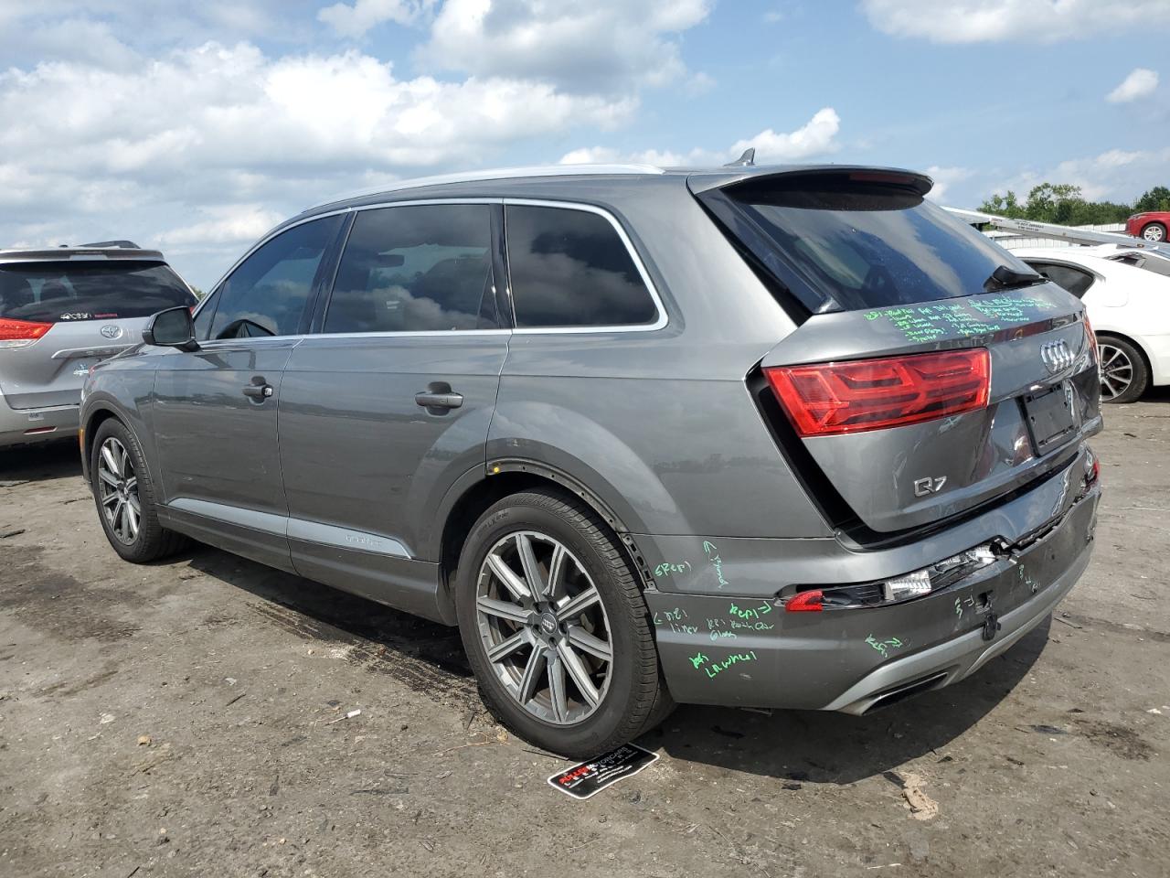 2017 Audi Q7 Premium Plus VIN: WA1LAAF75HD057717 Lot: 65321384