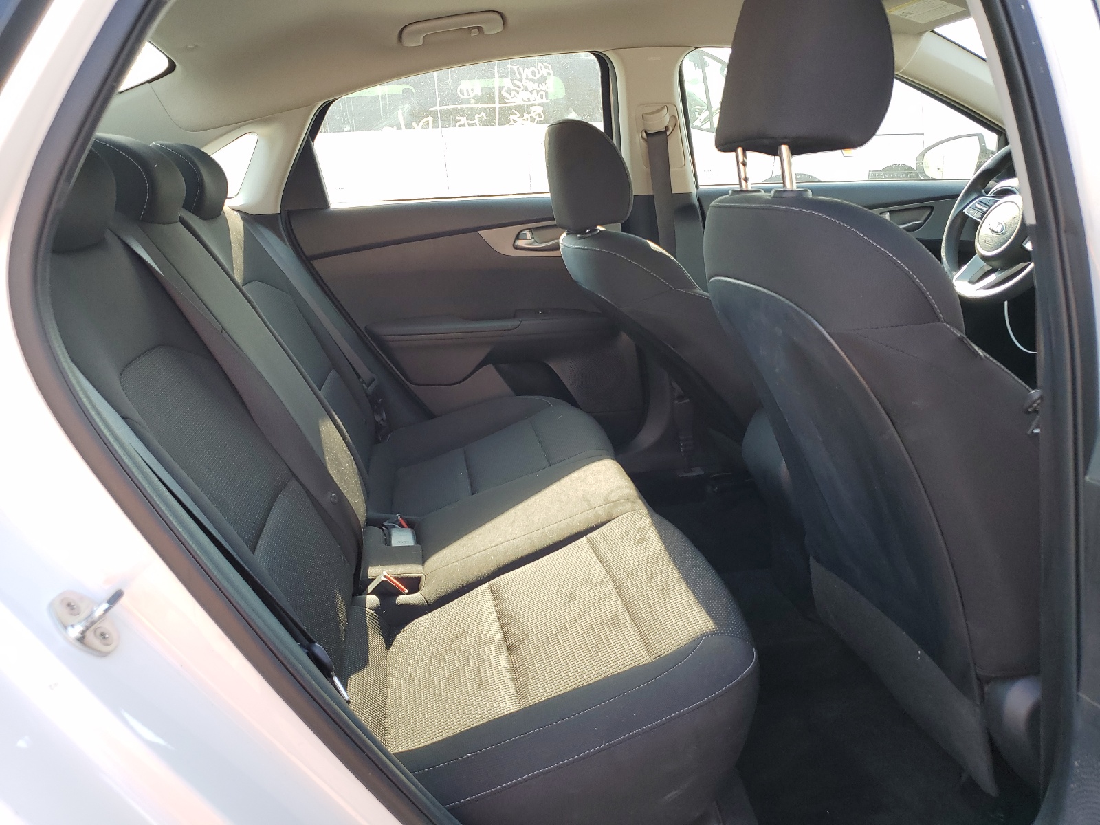 3KPF24ADXME404093 2021 Kia Forte Fe