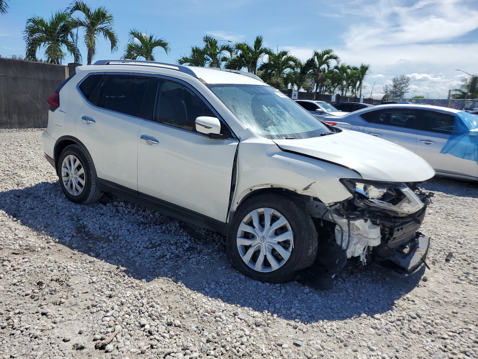 JN8AT2MTXHW137326 2017 Nissan Rogue S