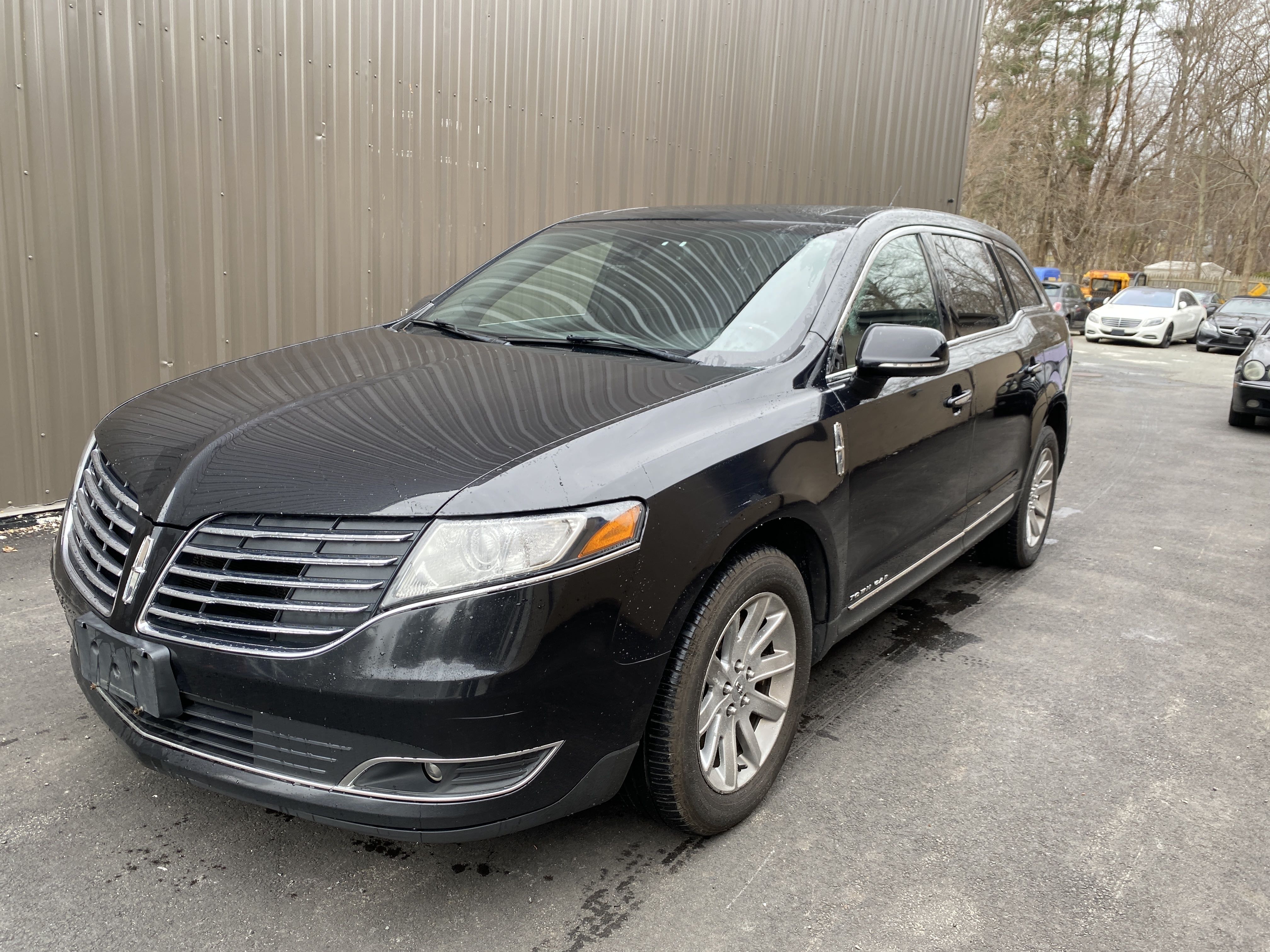 2019 Lincoln Mkt vin: 2LMHJ5NK5KBL01095