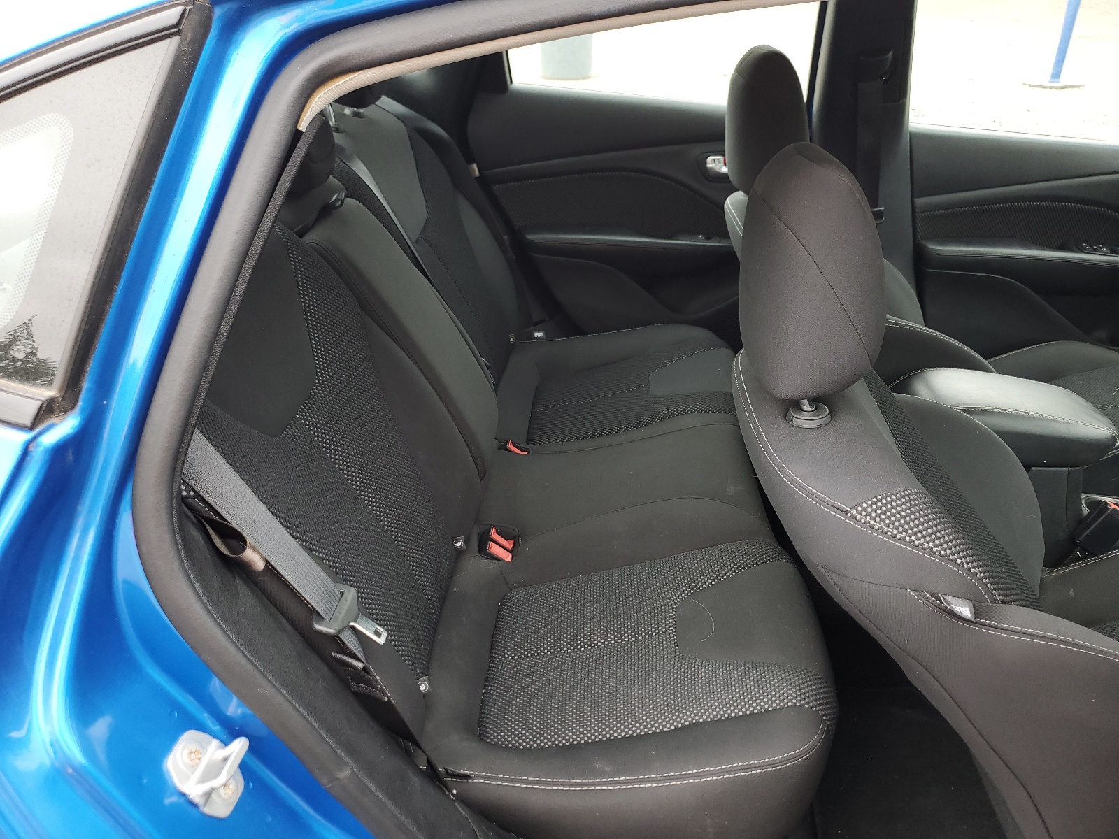 1C3CDFBB7GD563542 2016 Dodge Dart Sxt