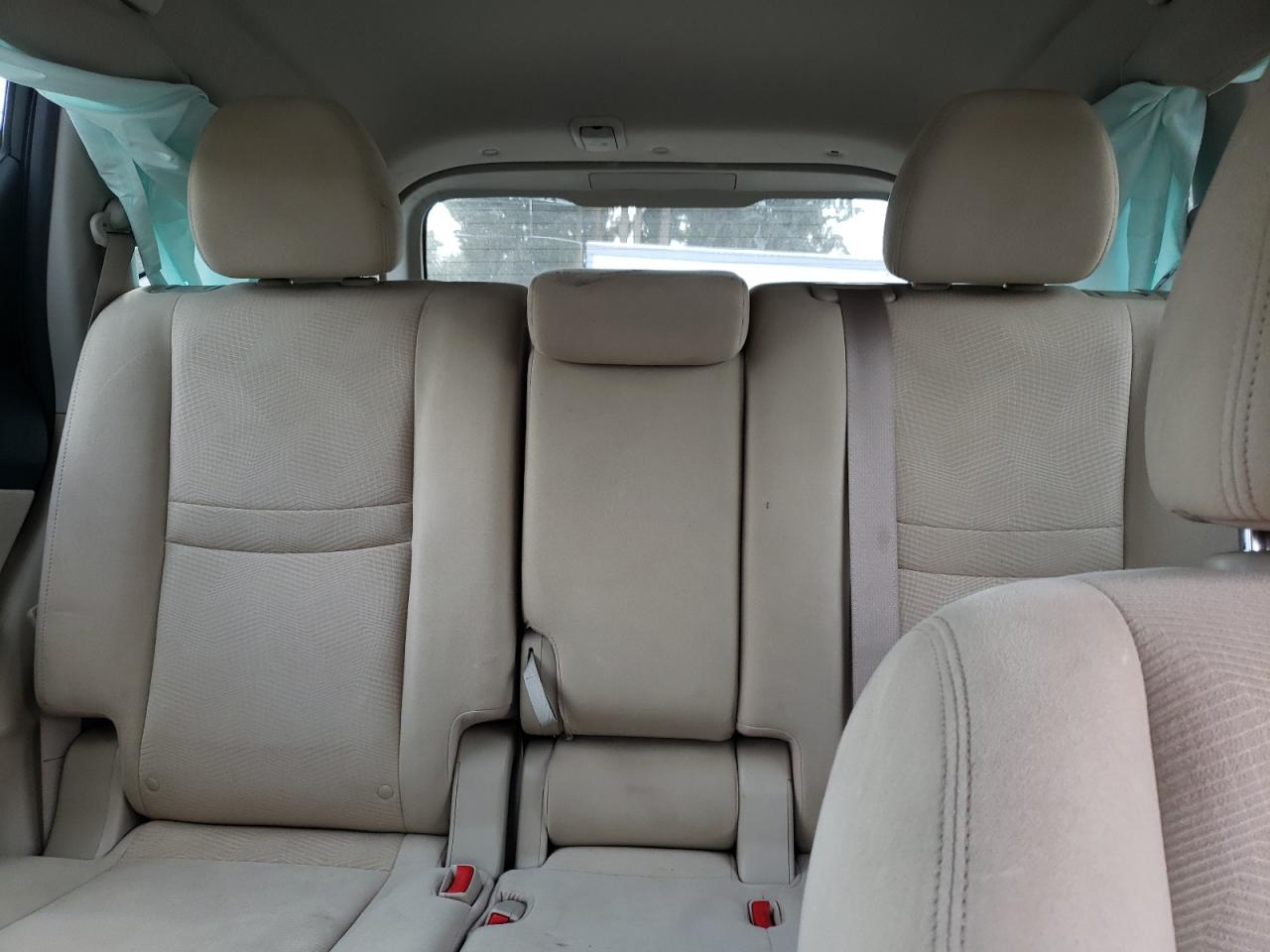 2015 Nissan Rogue S VIN: KNMAT2MT6FP517458 Lot: 64702564