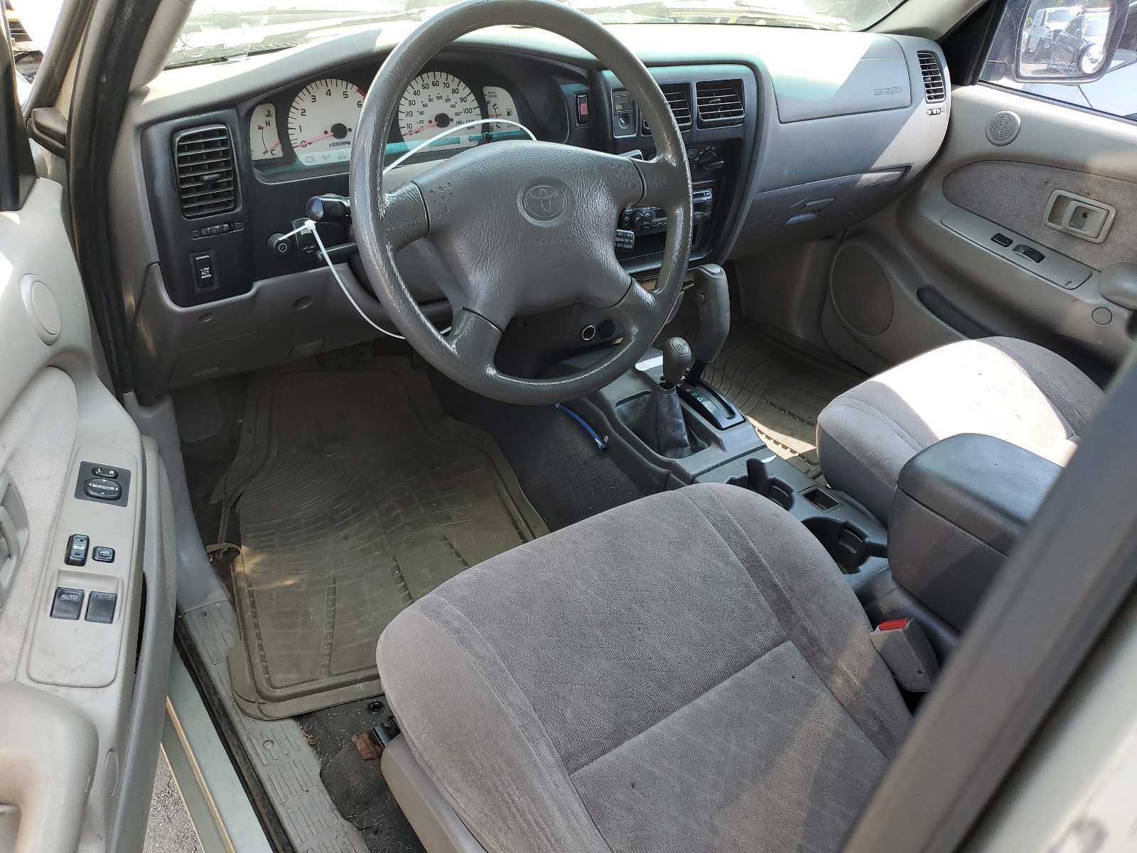 5TEWM72N42Z085492 2002 Toyota Tacoma Xtracab