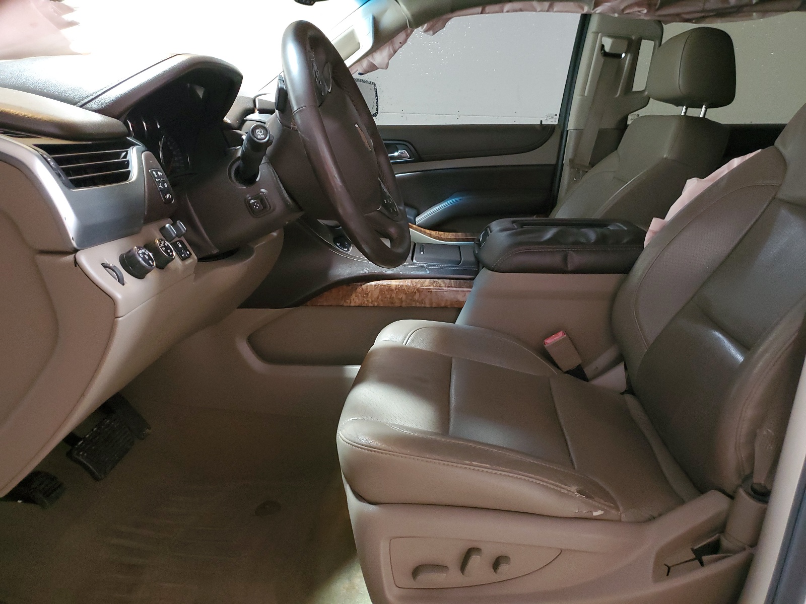 1GNSKCKCXFR561927 2015 Chevrolet Tahoe K1500 Ltz