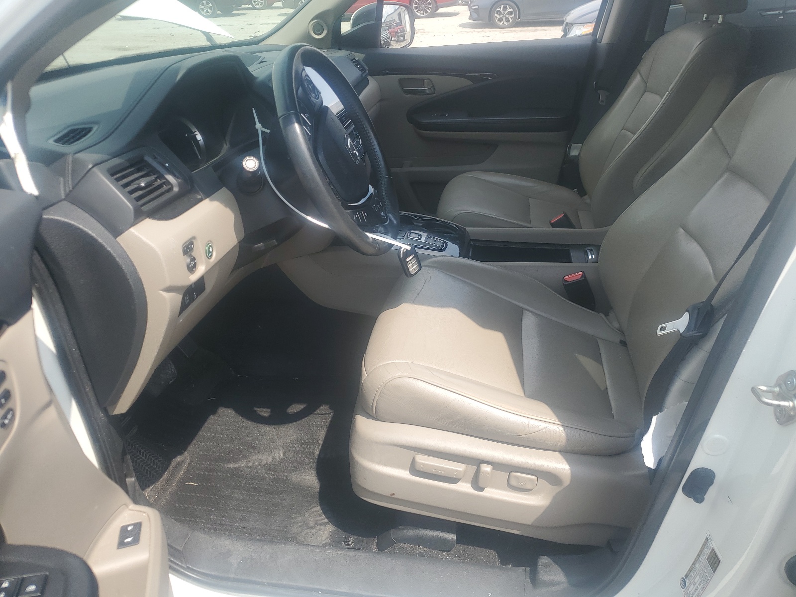 5FNYF5H9XHB015507 2017 Honda Pilot Touring