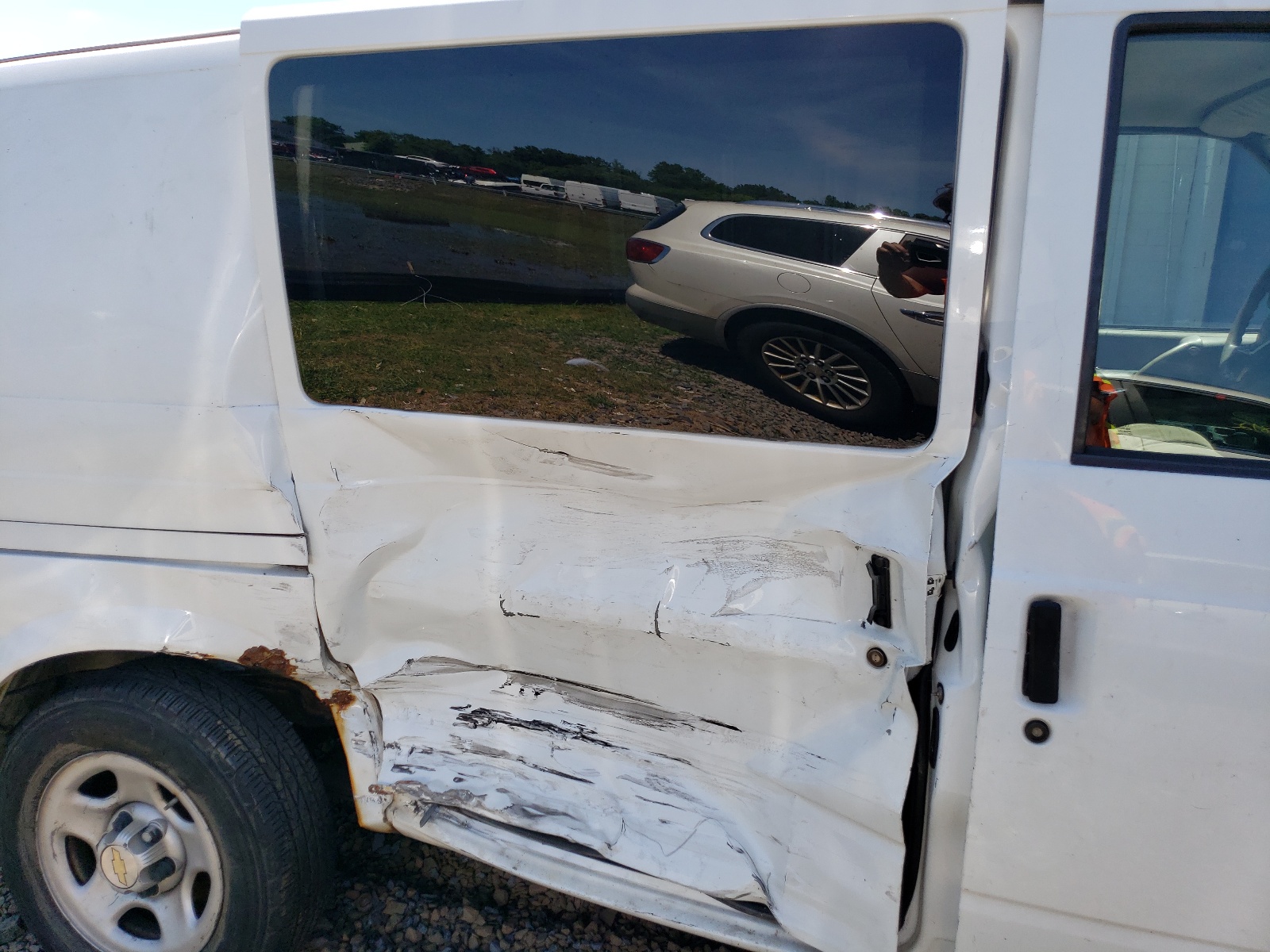 1GCDM19X33B126146 2003 Chevrolet Astro