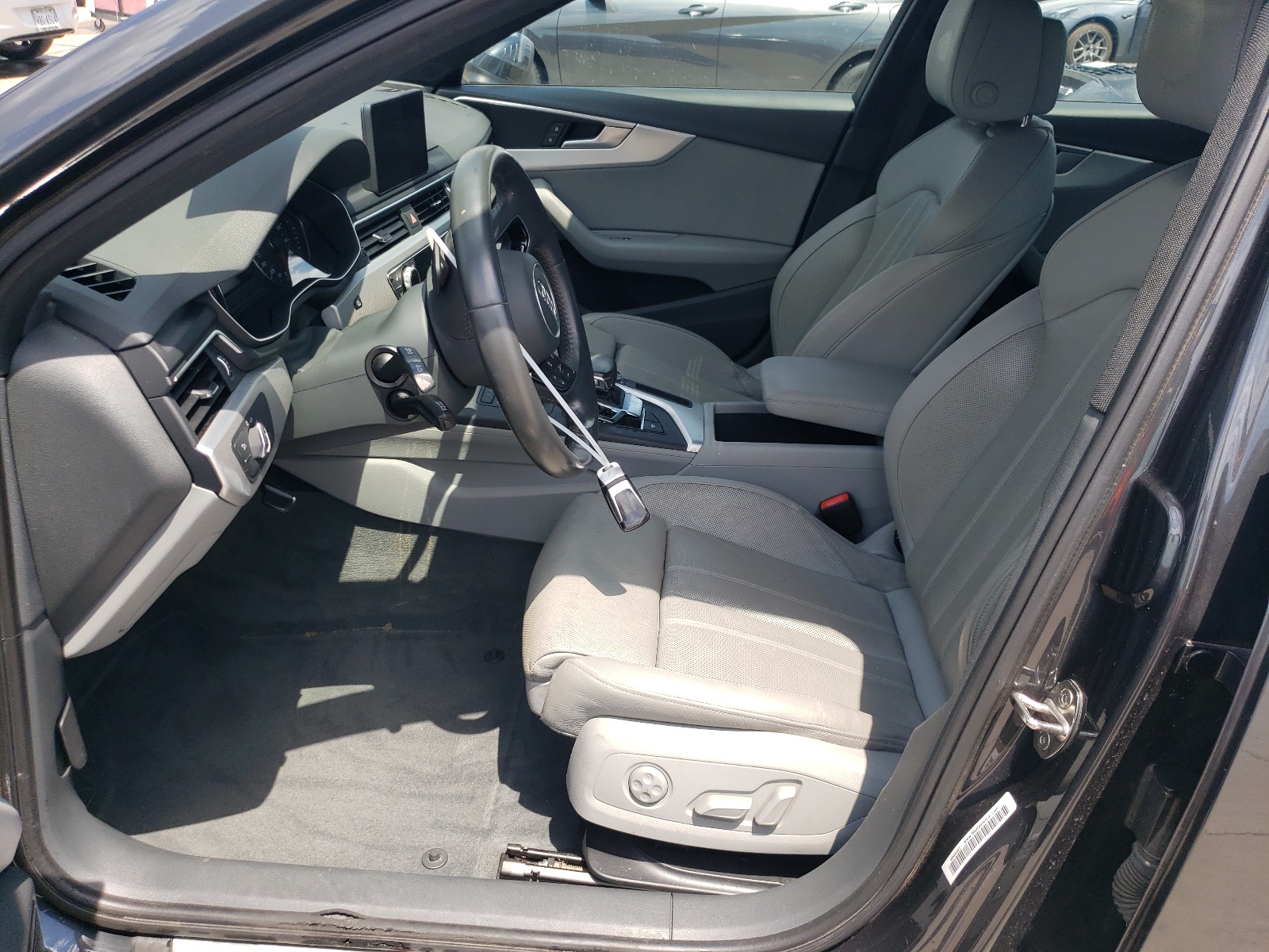 WAUENBF41JA135218 2018 Audi A4 Premium Plus