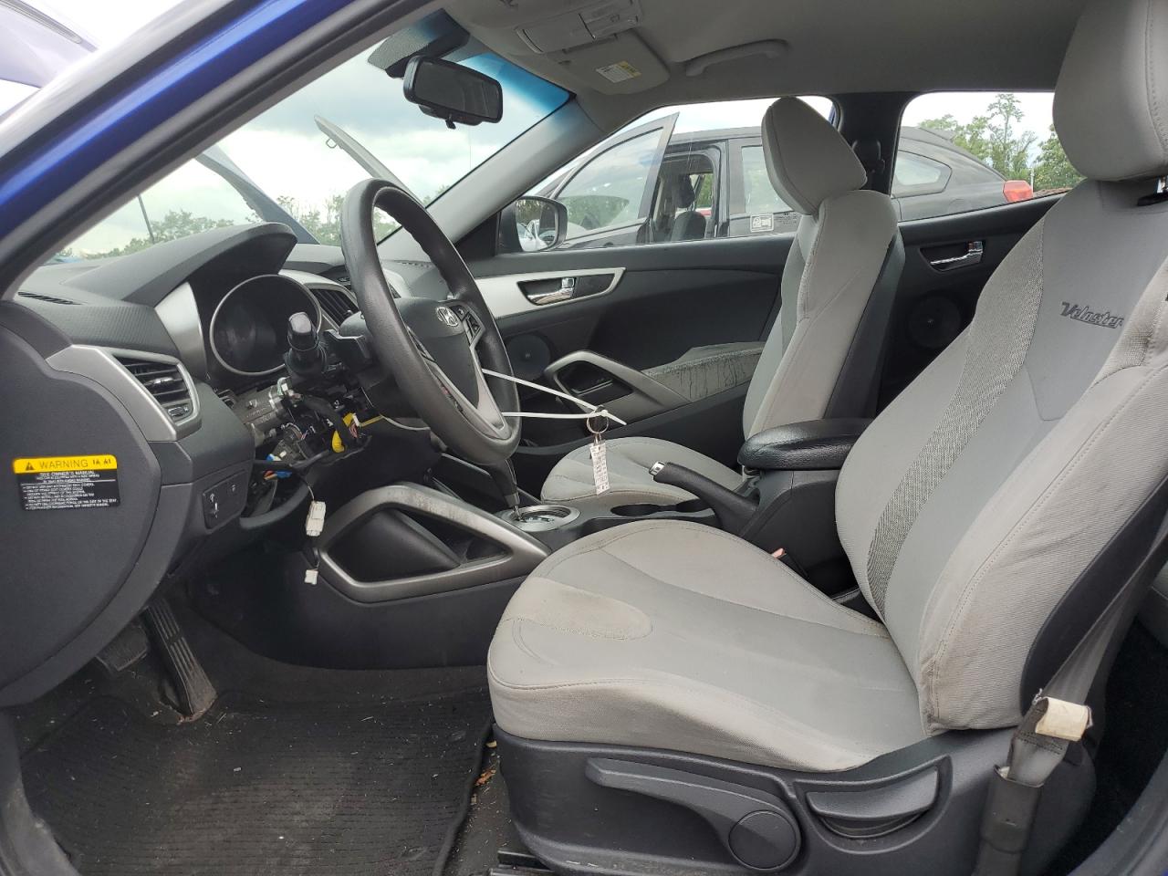 2012 Hyundai Veloster - Image 7