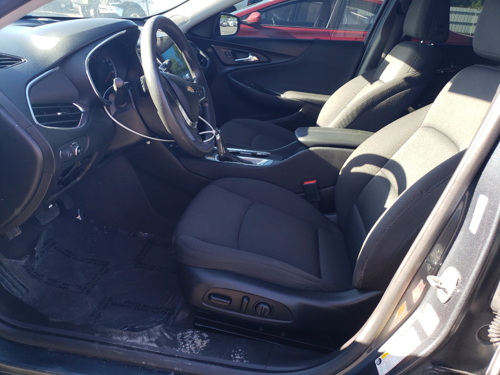 1G1ZD5STXKF165398 2019 Chevrolet Malibu Lt