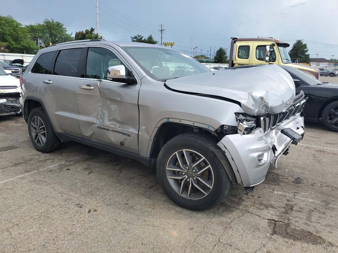 2019 Jeep Grand Cherokee - Image 4