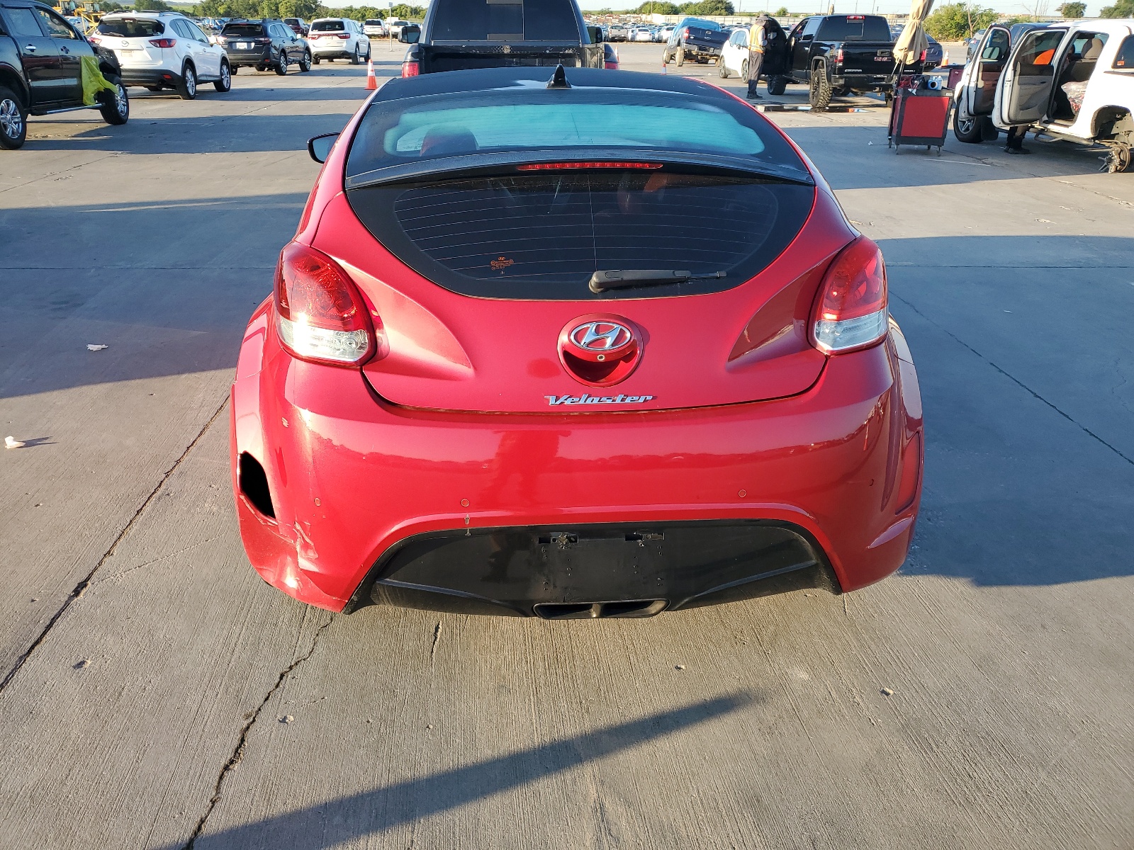 KMHTC6AD4CU054886 2012 Hyundai Veloster