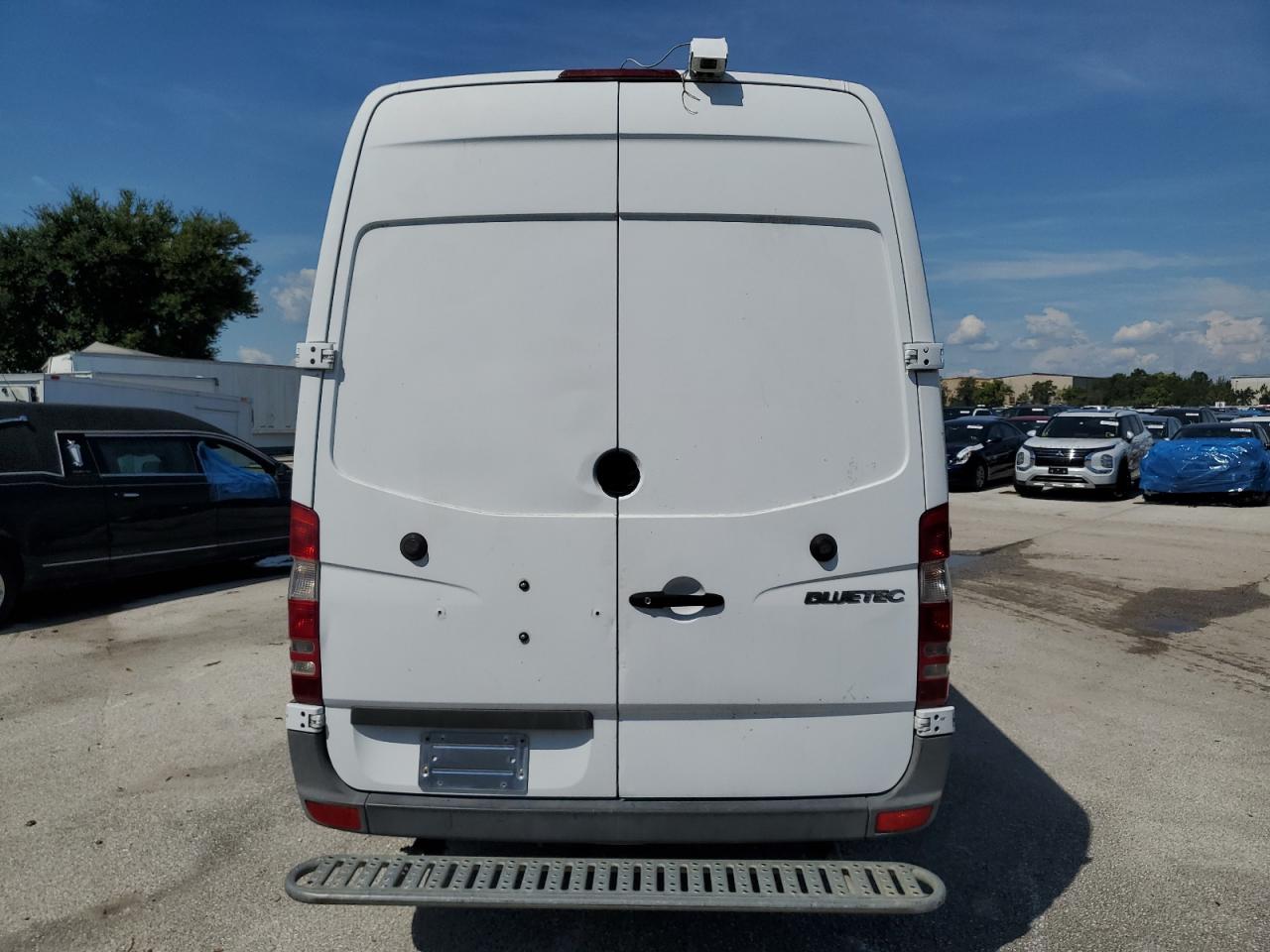 2011 Mercedes-Benz Sprinter 2500 VIN: WD3PE8CB2B5582811 Lot: 60455014