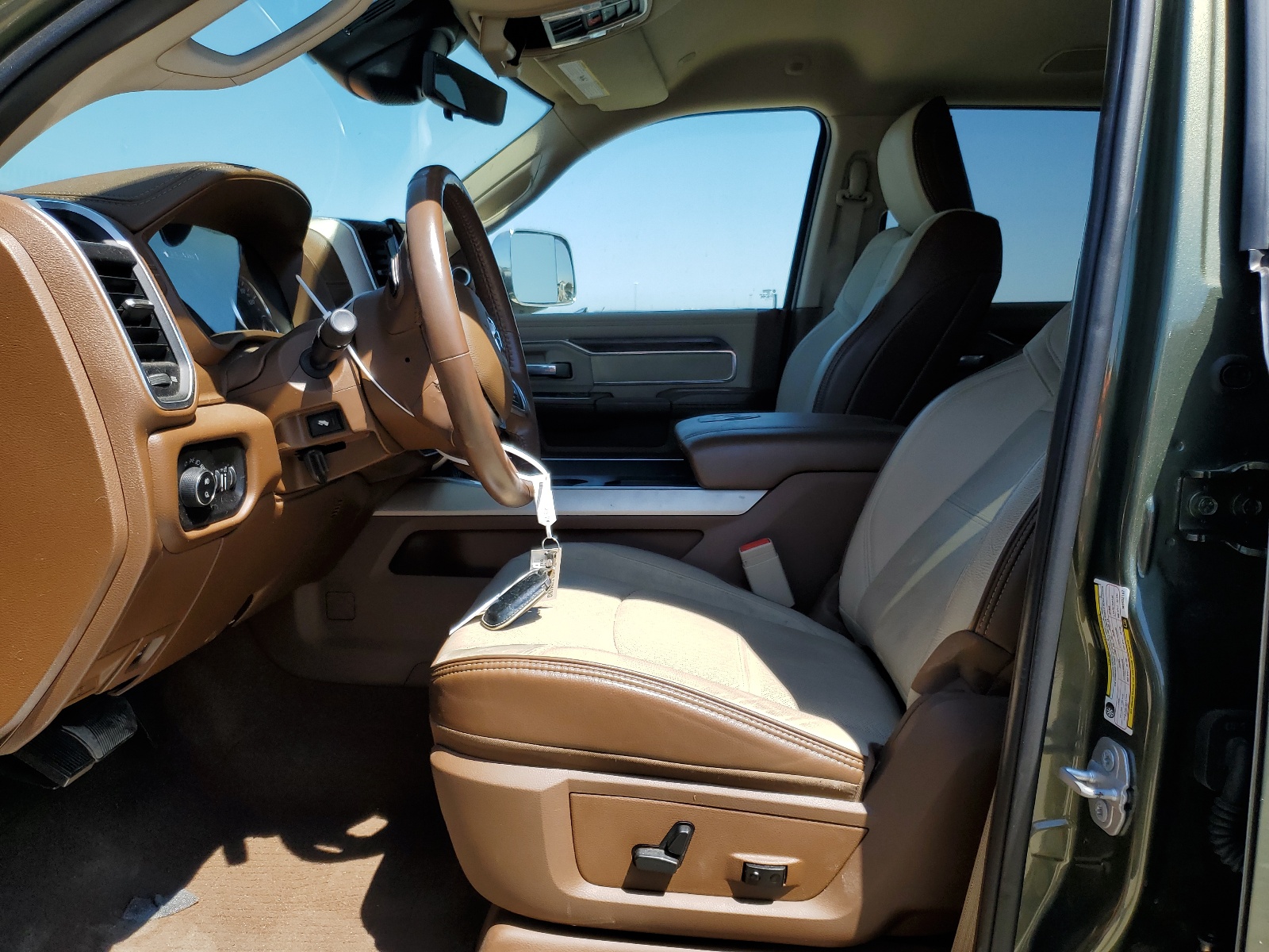 3C63R3EL0MG550167 2021 Ram 3500 Laramie