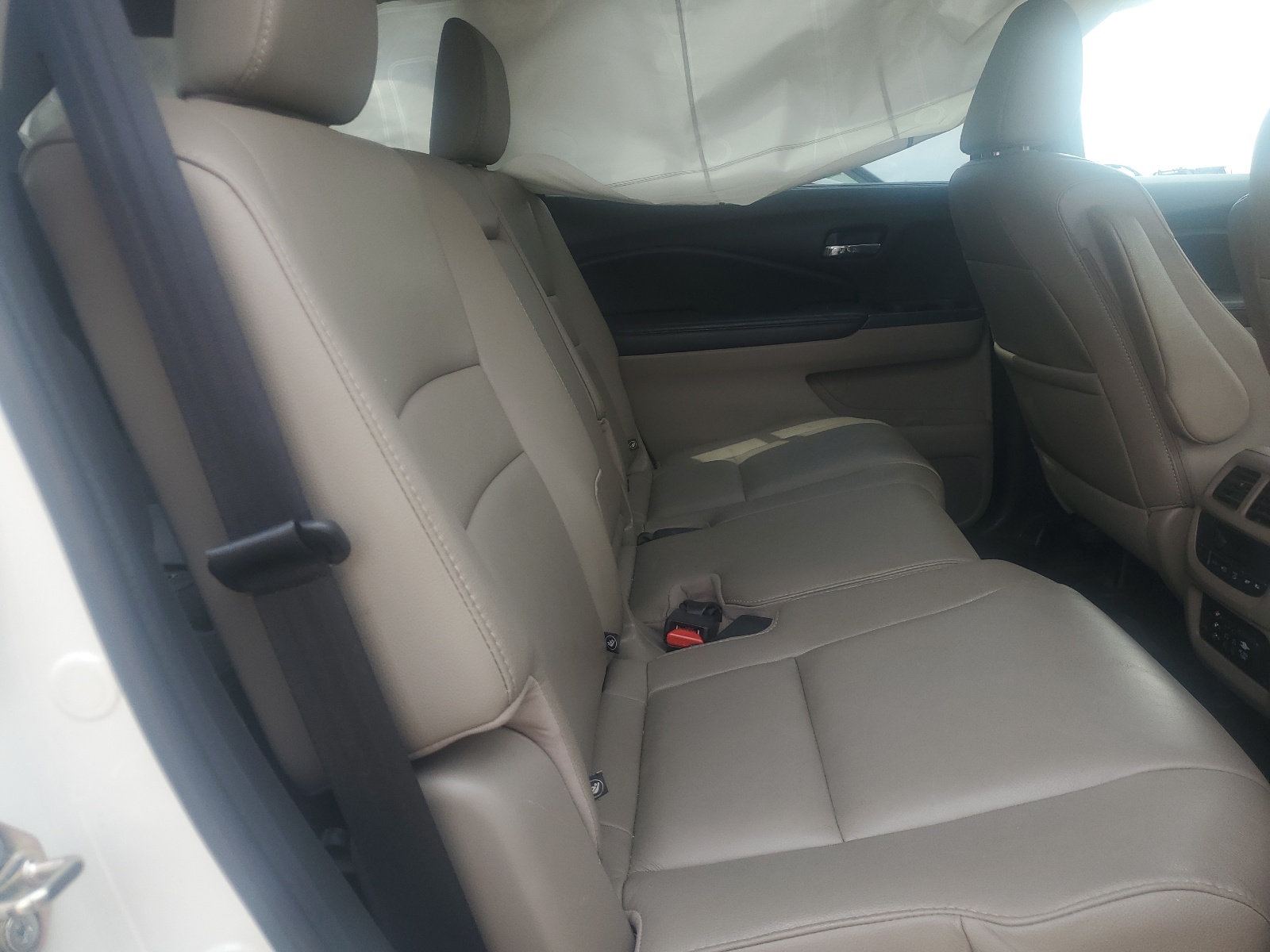 5FNYF5H9XHB015507 2017 Honda Pilot Touring