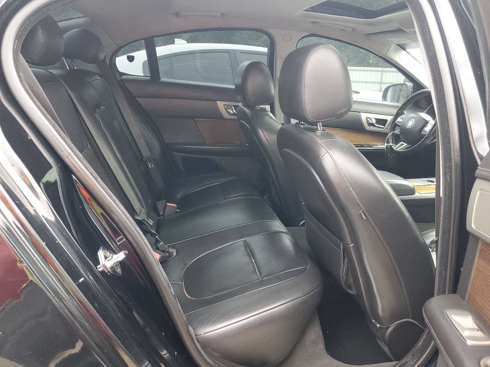 SAJWA06BX9HR08620 2009 Jaguar Xf Premium Luxury