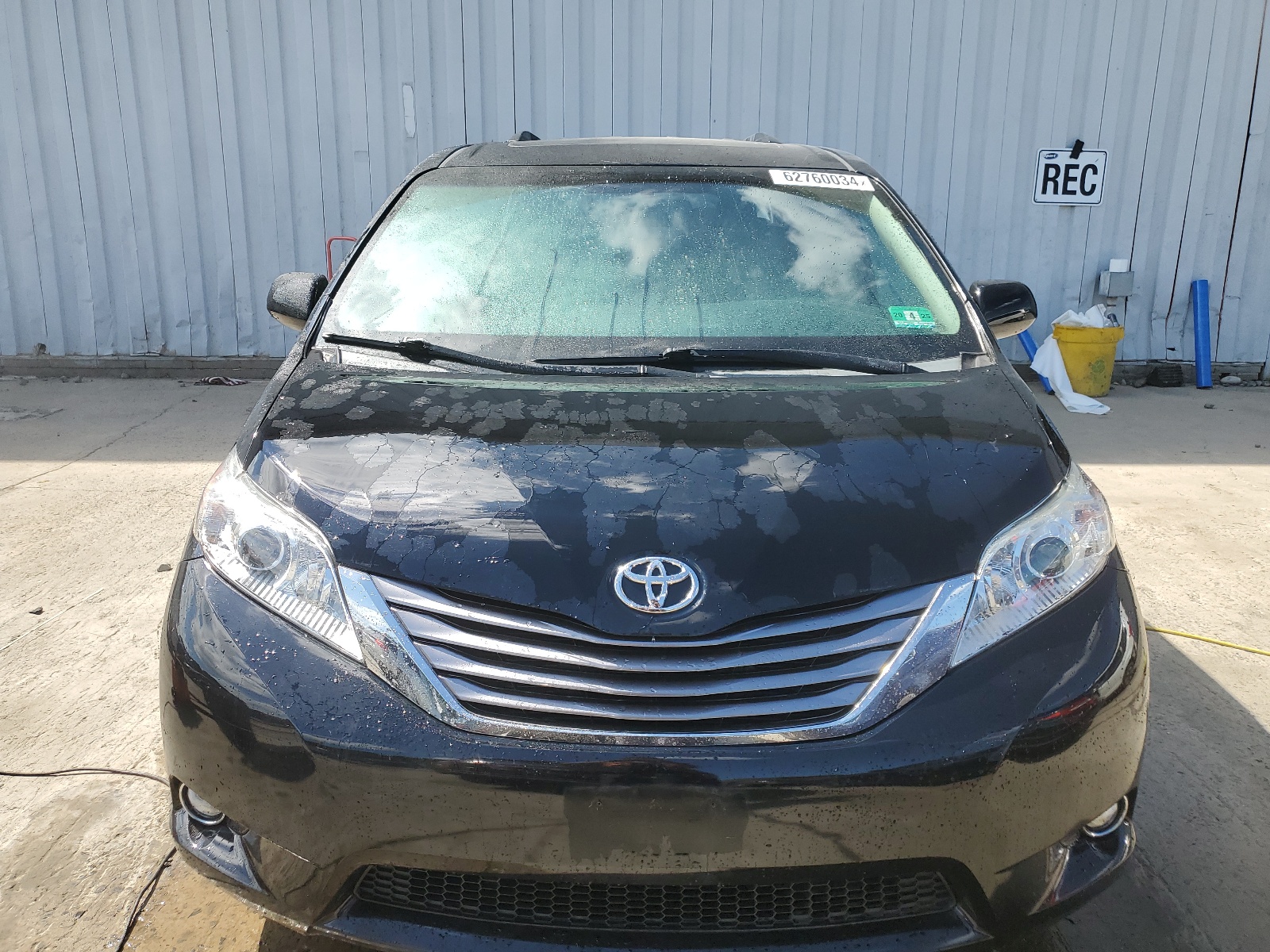 2016 Toyota Sienna Xle vin: 5TDYK3DC7GS712791