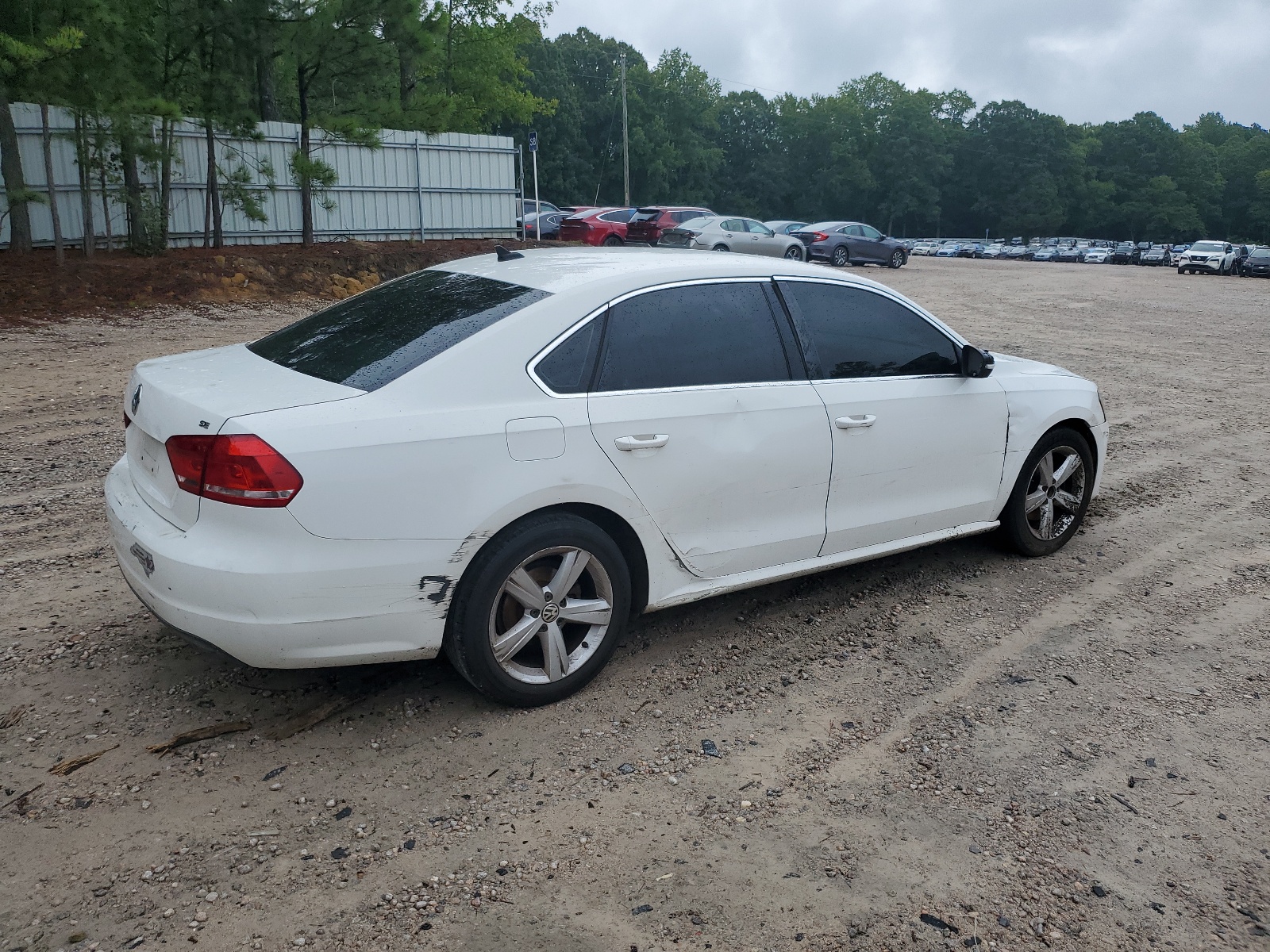 2013 Volkswagen Passat Se vin: 1VWBP7A35DC050528