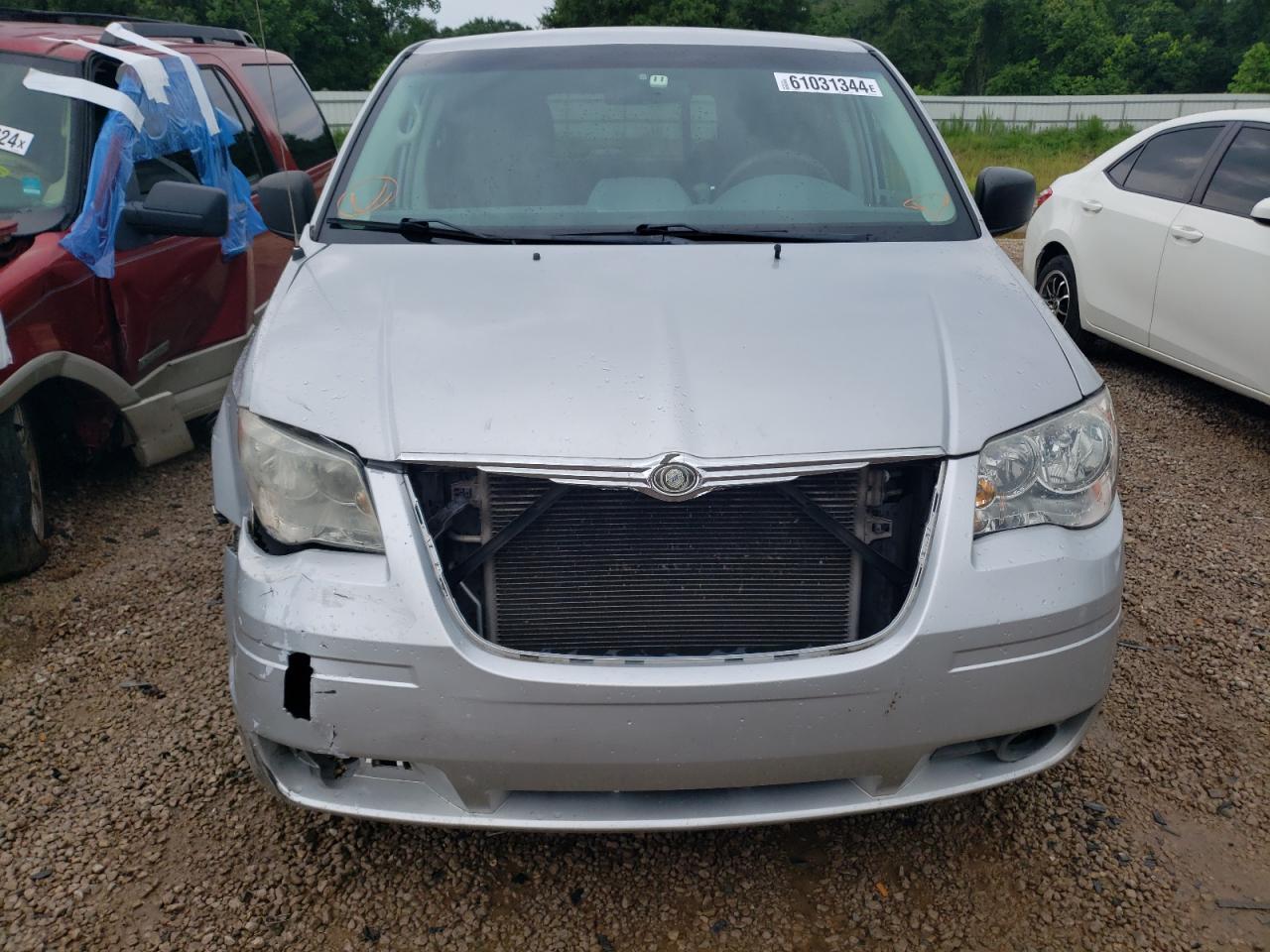 2009 Chrysler Town & Country Lx VIN: 2A8HR44E49R577535 Lot: 61031344