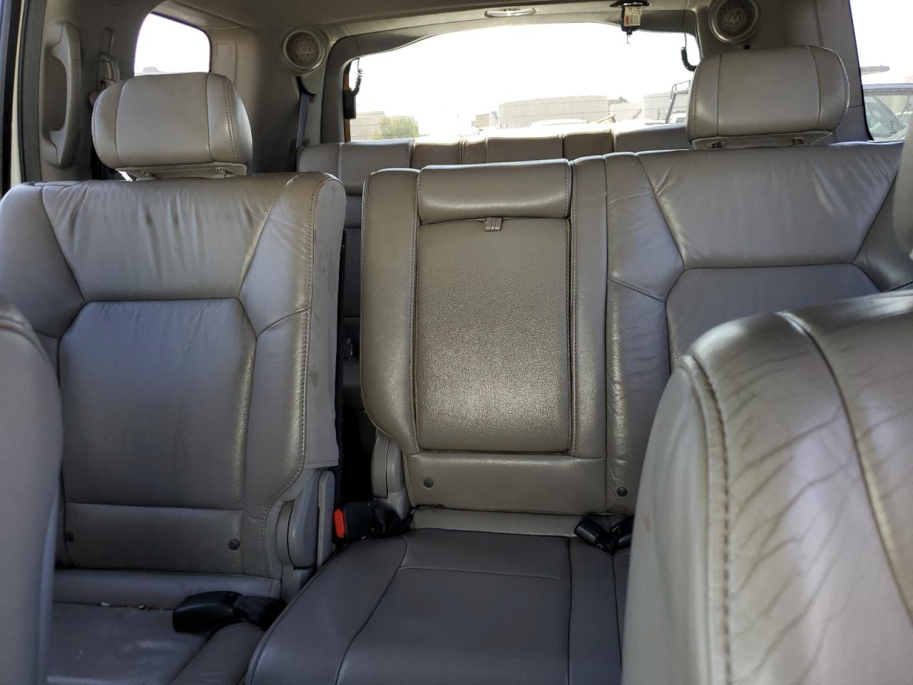 2011 Honda Pilot Touring VIN: 5FNYF4H91BB053953 Lot: 64632944