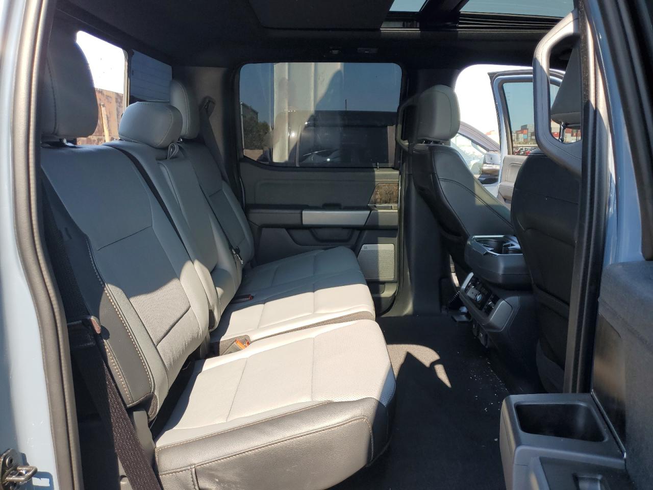 2023 Ford F-150 - Image 10