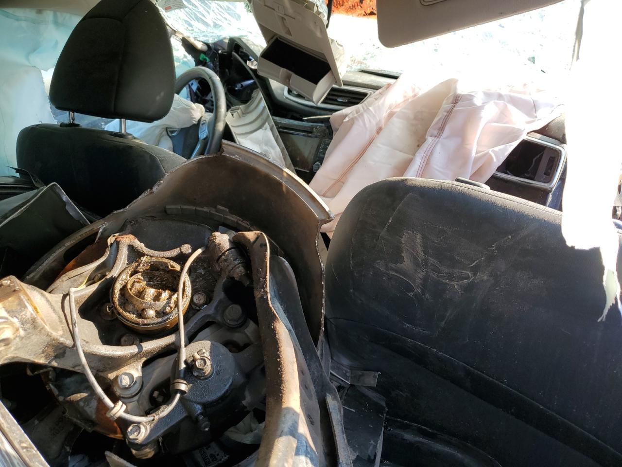 2015 Nissan Rogue S VIN: 5N1AT2MV4FC838211 Lot: 61818014