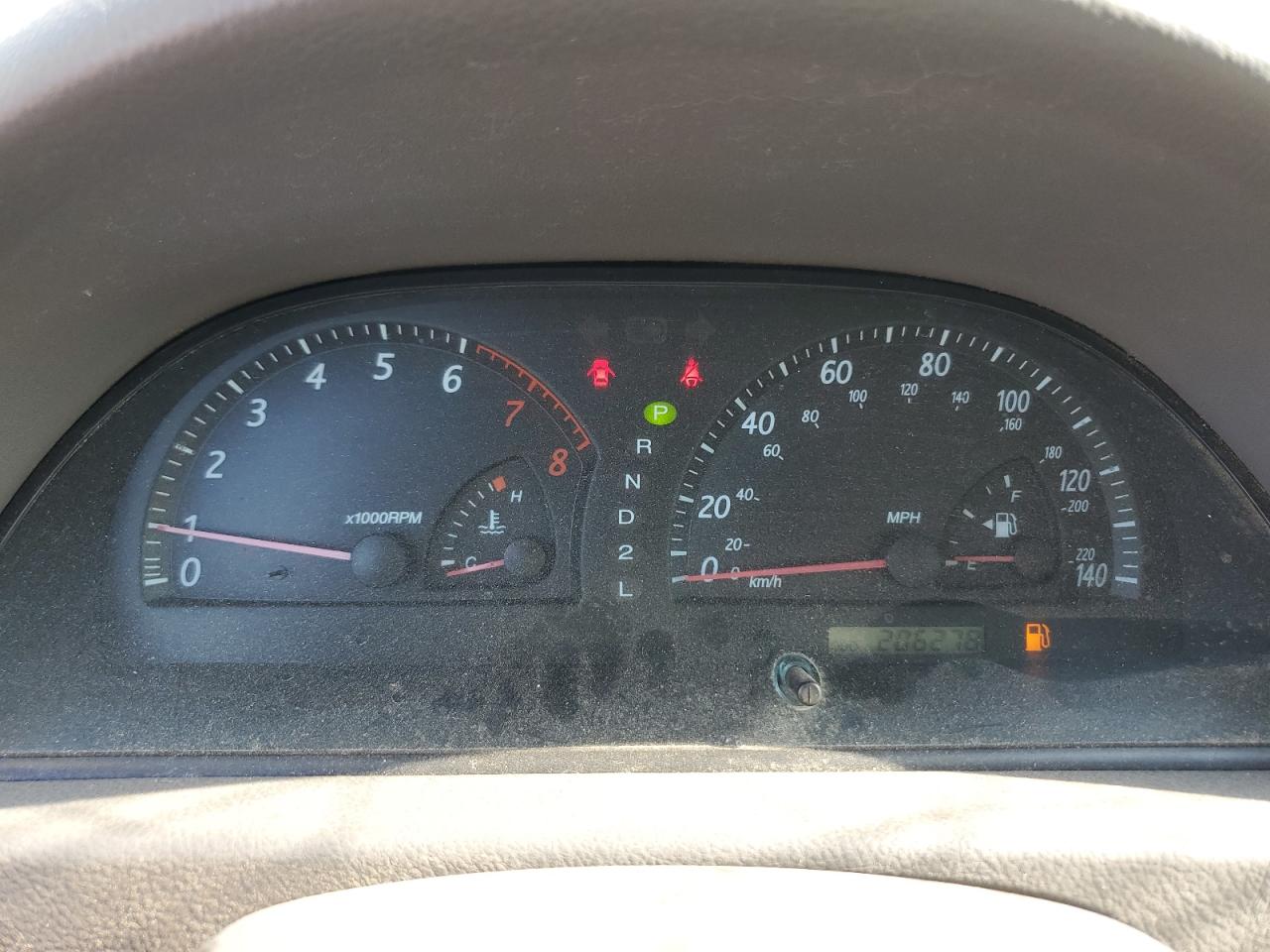 2003 Toyota Camry Le VIN: JTDBE32K130176389 Lot: 63933374