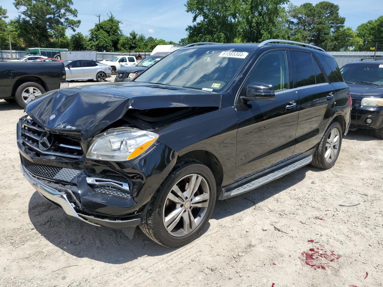 2015 Mercedes-Benz Ml 350 4Matic VIN: 4JGDA5HB5FA498633 Lot: 61565344