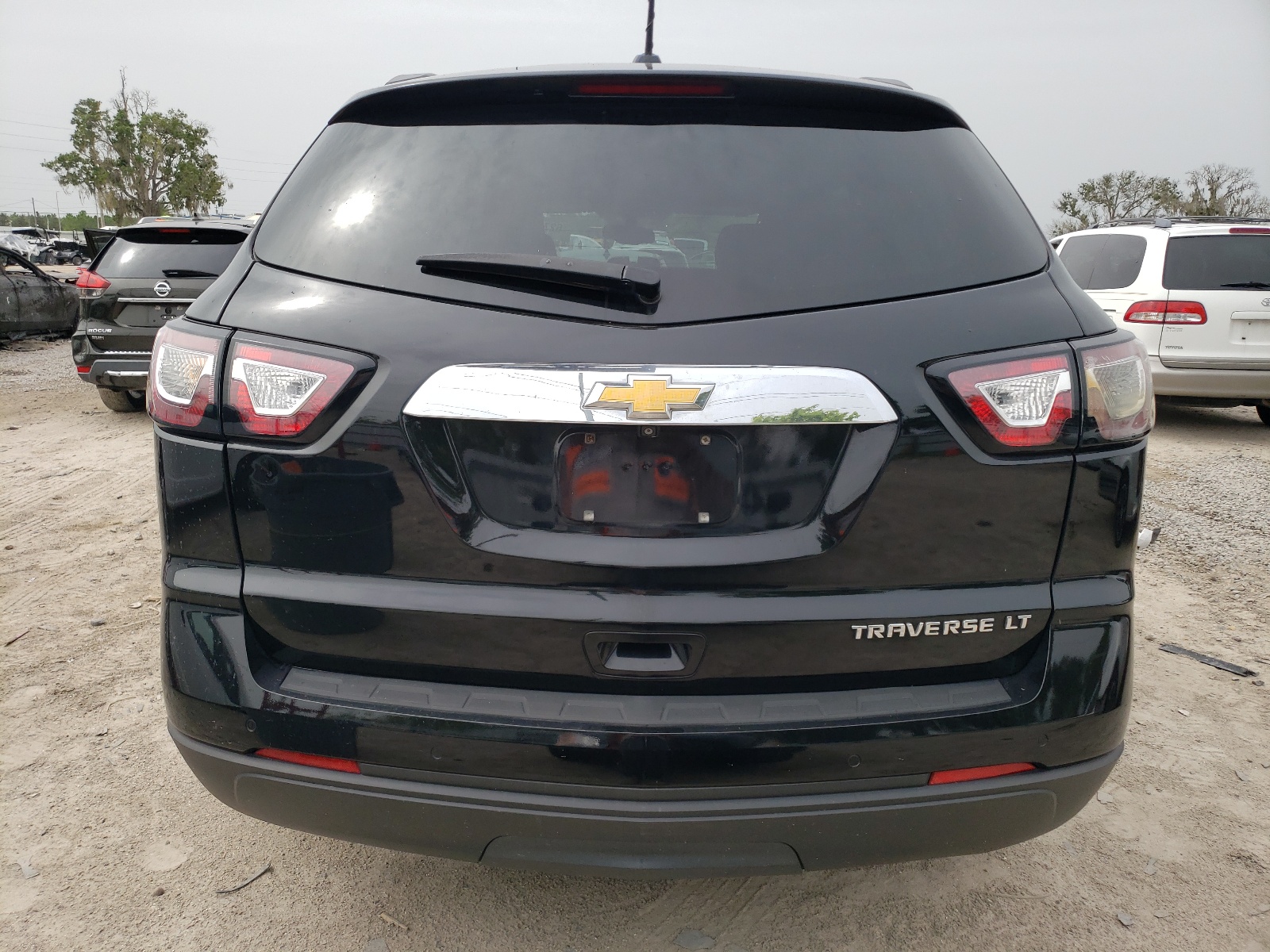 1GNKRHKDXGJ102060 2016 Chevrolet Traverse Lt