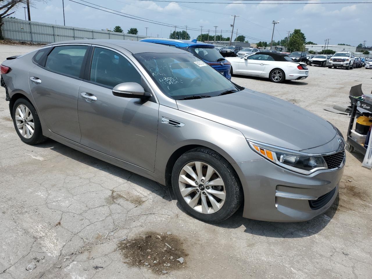 2017 Kia Optima Lx VIN: 5XXGT4L39HG123552 Lot: 64321084
