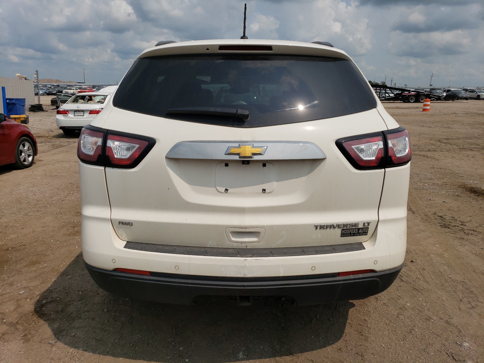 1GNKVHKD8FJ246488 2015 Chevrolet Traverse Lt