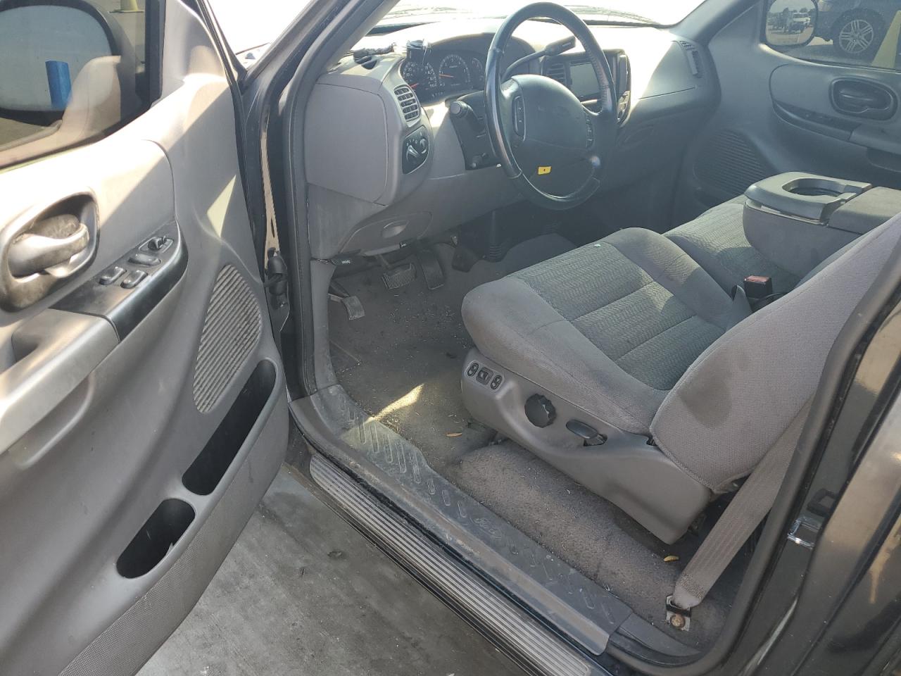 2002 Ford F150 VIN: 1FTRF07W62KA98040 Lot: 64505294