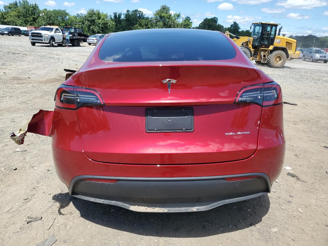 2024 Tesla Model Y VIN: 7SAYGDEE1RA242630 Lot: 75264324