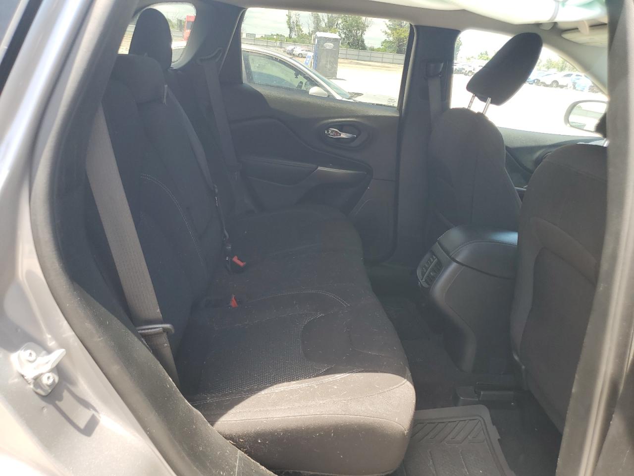 2020 Jeep Cherokee Latitude VIN: 1C4PJLCB1LD628396 Lot: 63668214