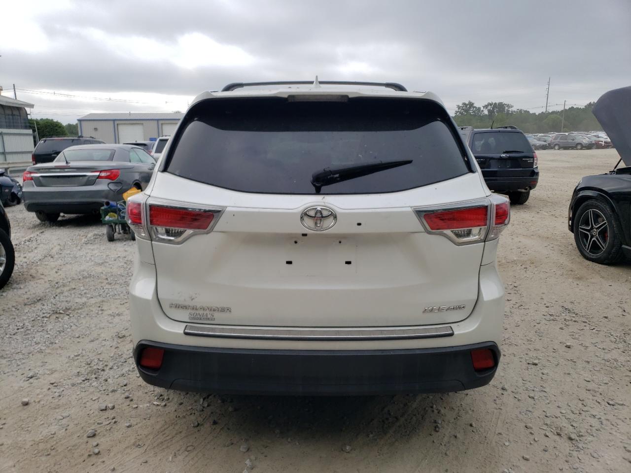 2016 Toyota Highlander Xle VIN: 5TDJKRFH7GS259107 Lot: 63100534